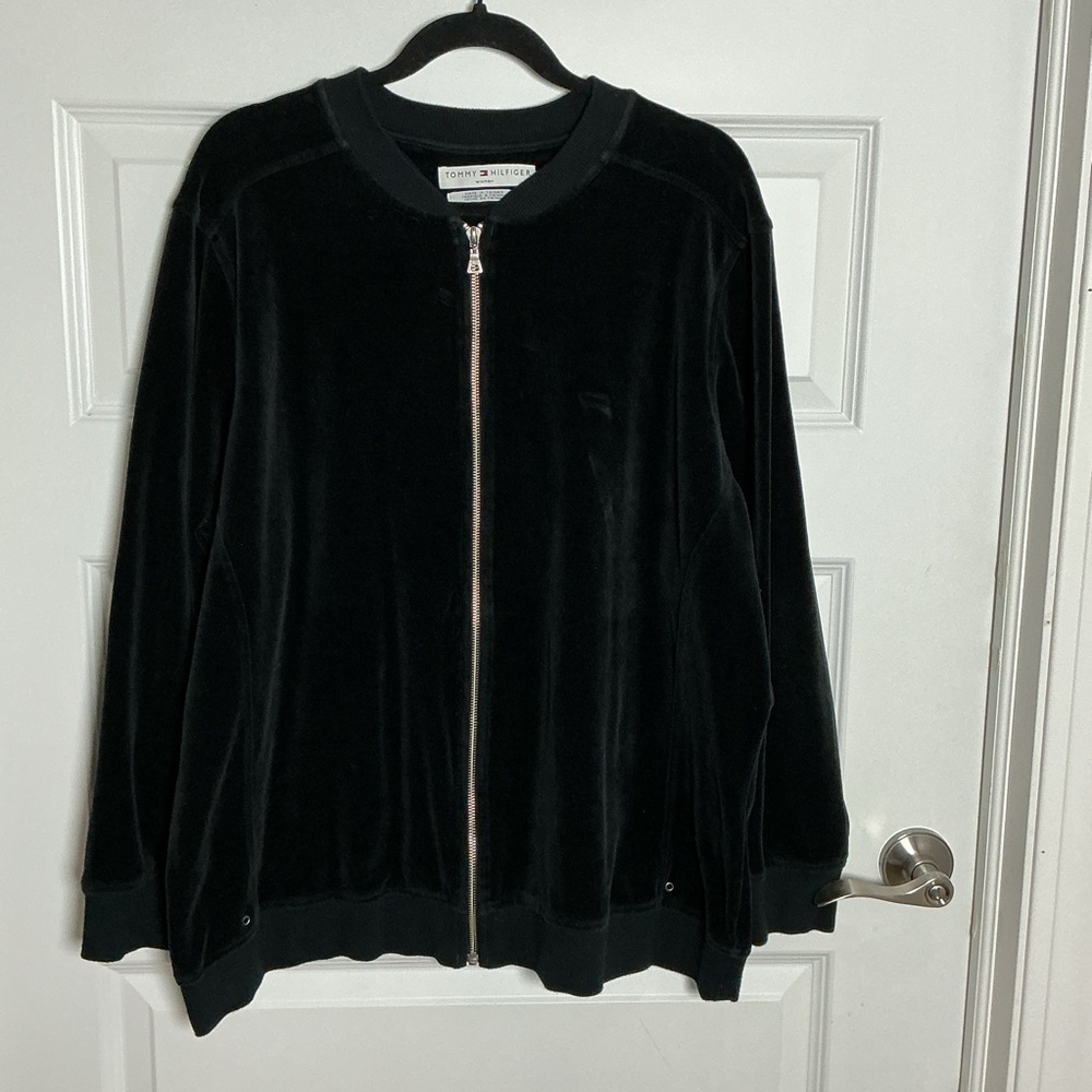 Vintage Tommy Hilfiger Women’s Black Velvet Zip-Up Jacket